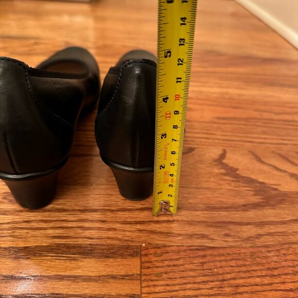 SAS Women’s 8N Narrow Milano Leather Black Slip-On Pump Block Heel Shoe Comfort - Picture 10 of 13